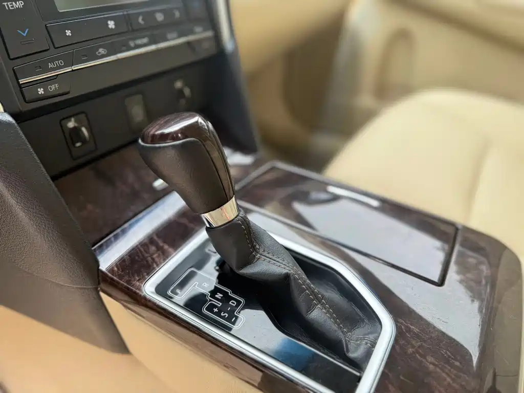 Toyota Camry — миниатюра 7
