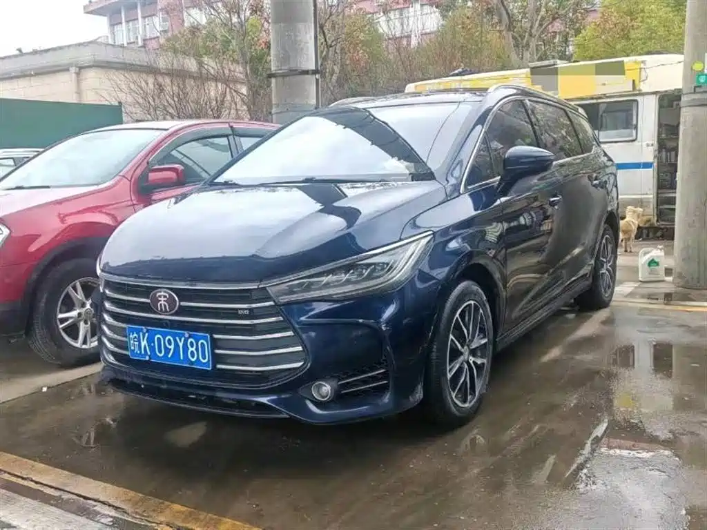 Byd MAX 2018