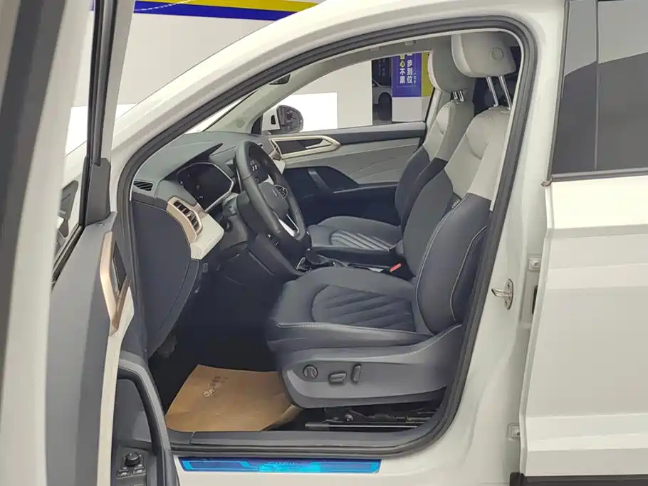 Volkswagen Tharu 2023 300TSI