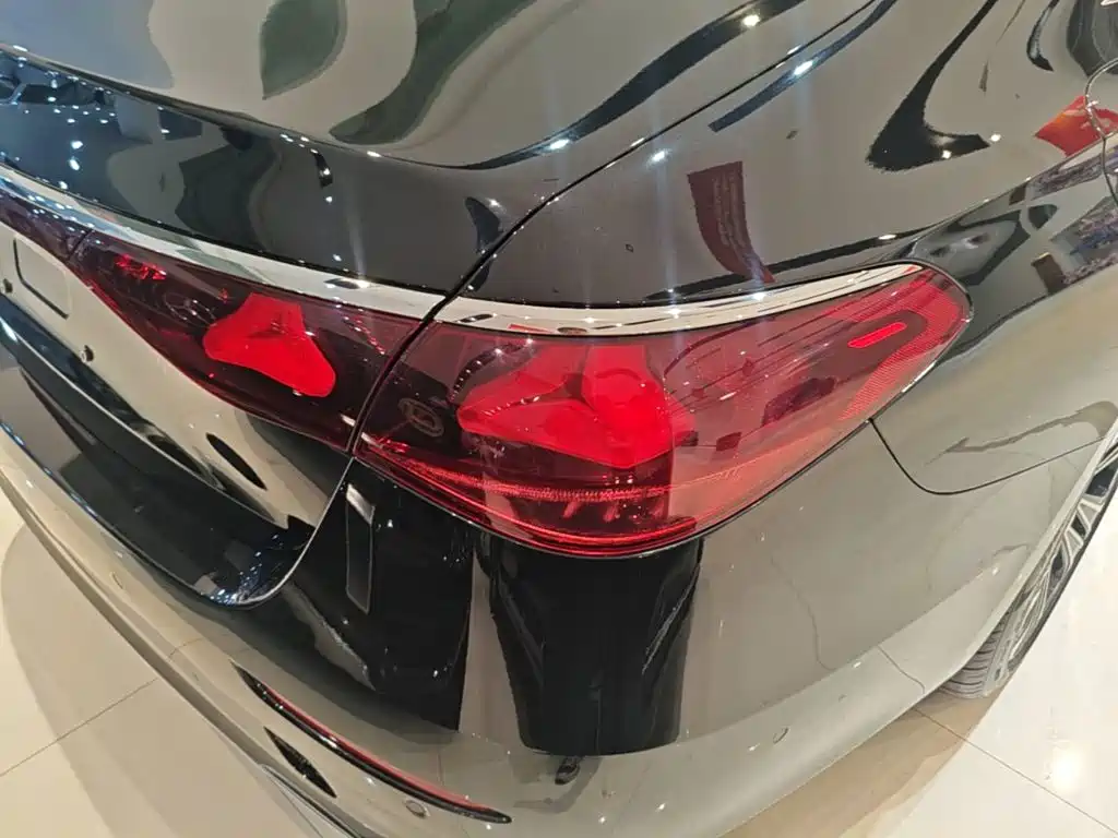 Mercedes-Benz E-Class New Energy — миниатюра 8