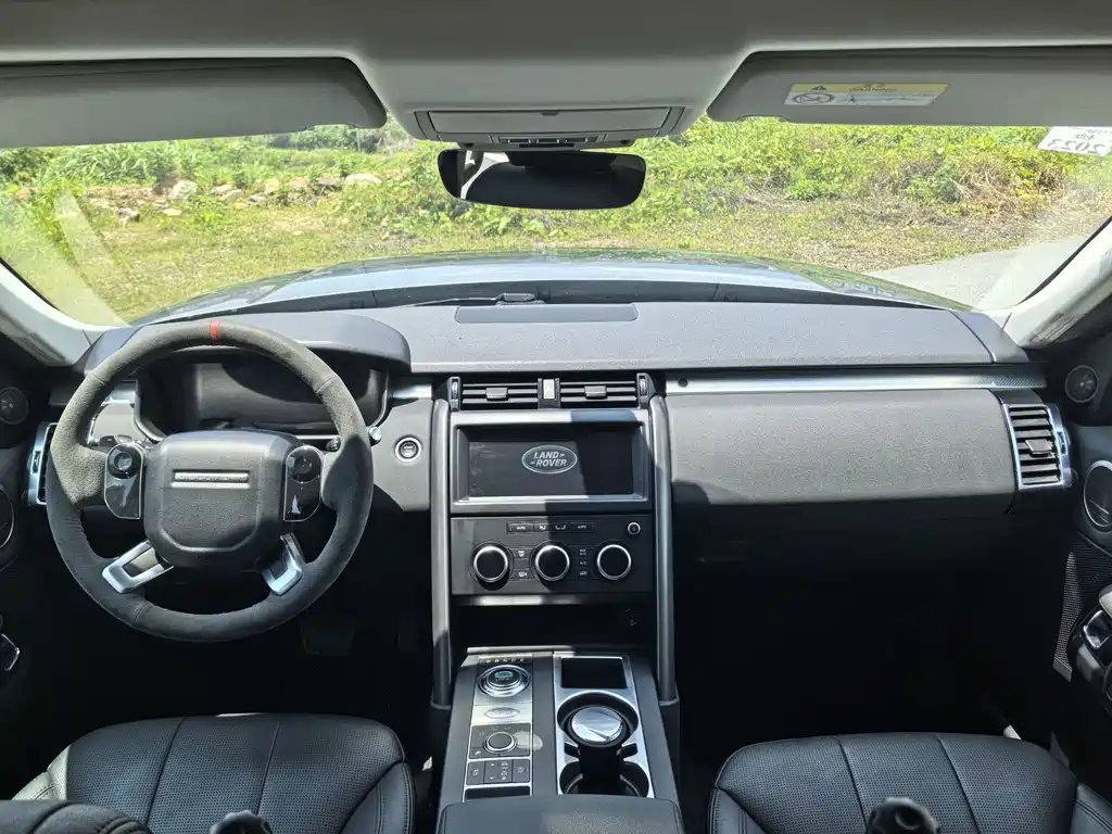 Land Rover Discovery 2020 2.0T 30