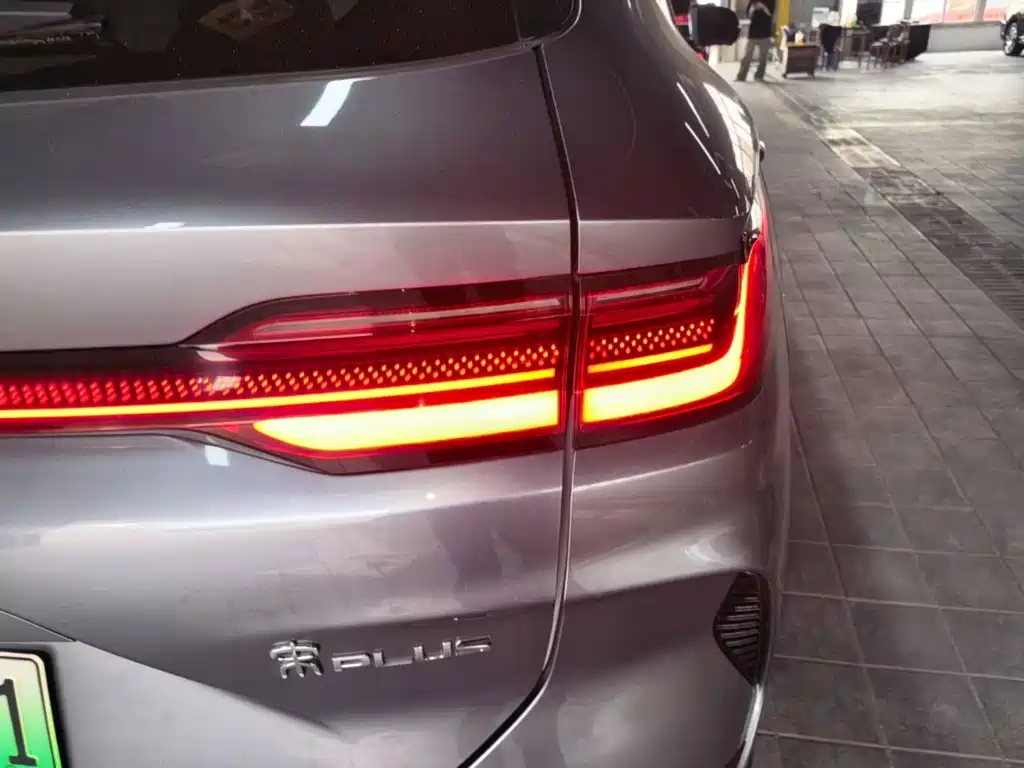 BYD PLUS New Energy — миниатюра 8