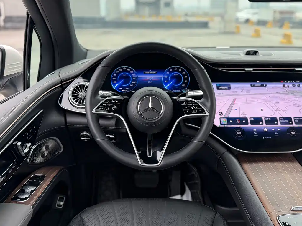 Mercedes-Benz EQS SUV 2023 450 4MATIC