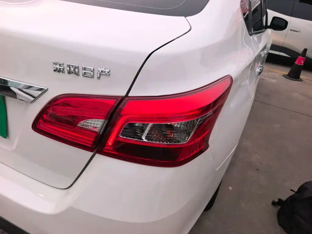 Nissan Sylphy — миниатюра 8