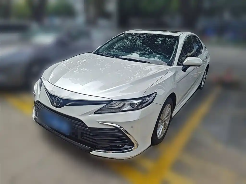 Toyota Camry 2021