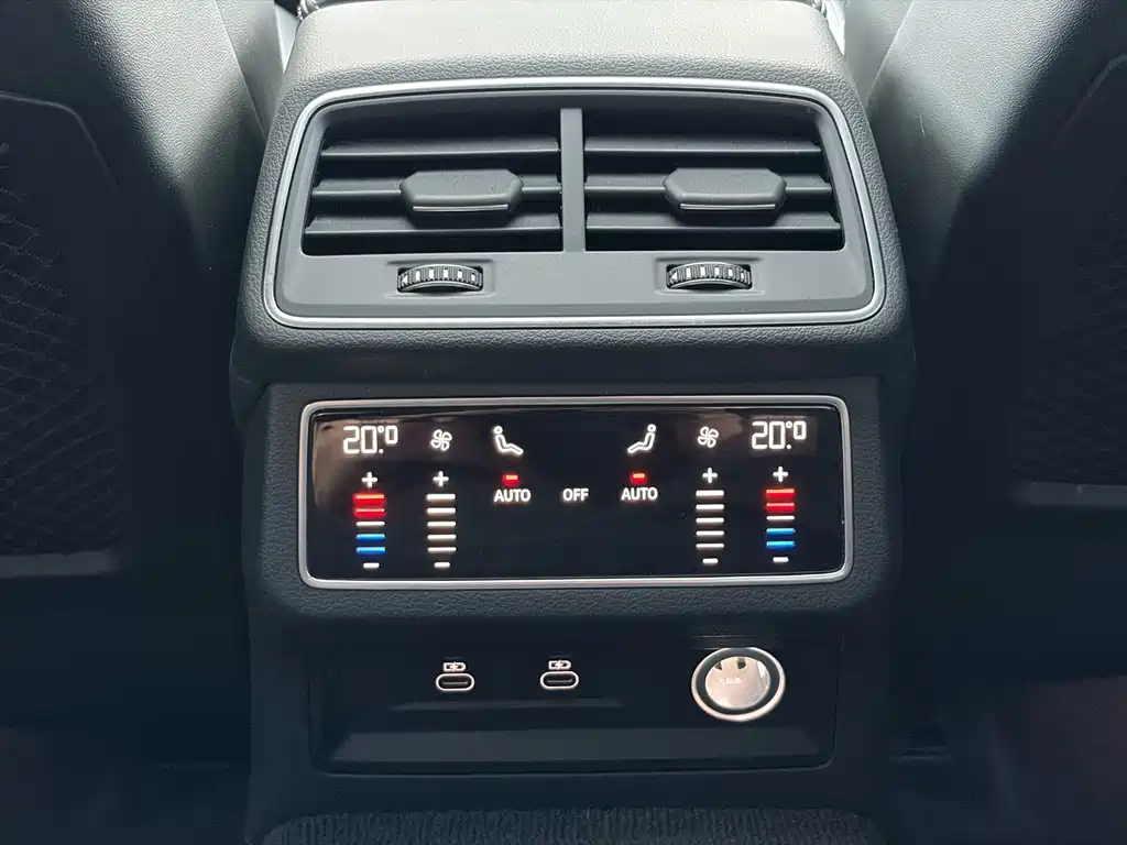 Audi A7L — миниатюра 12
