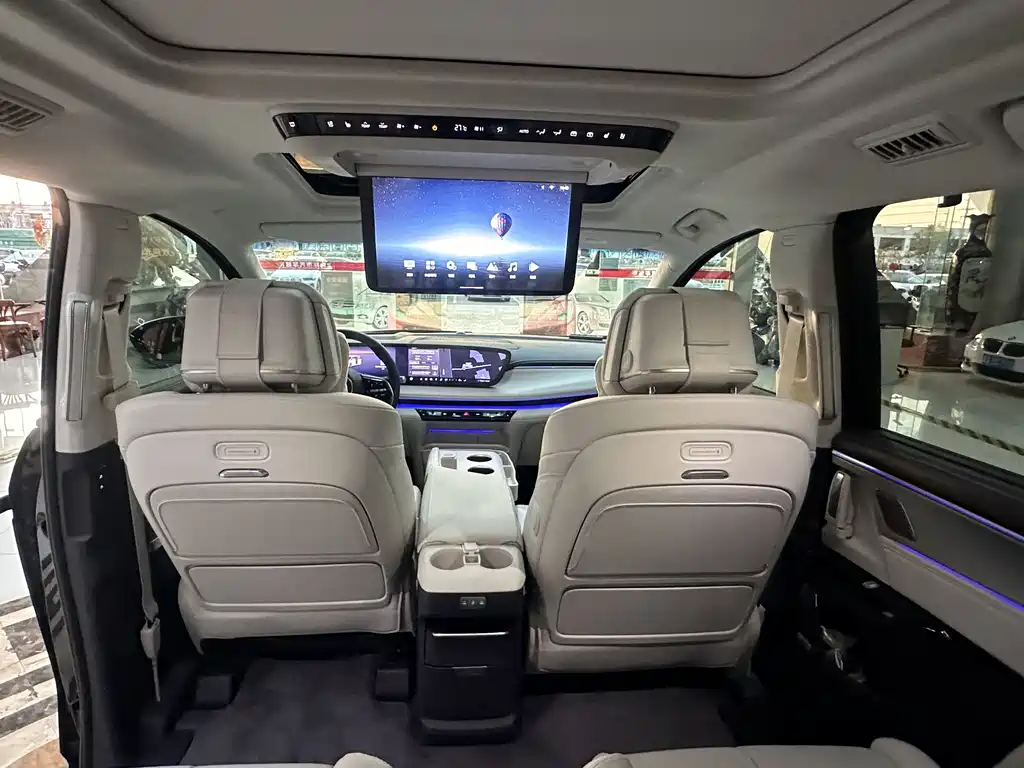 BUICK GL8 NEW ENERGY