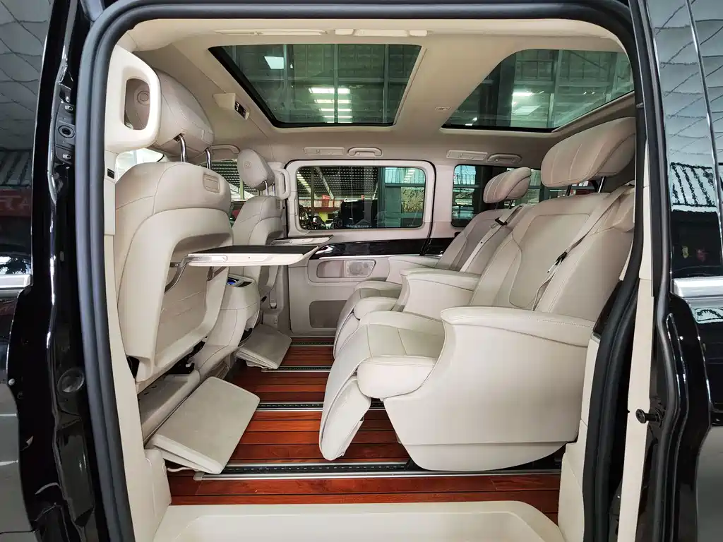 MERCEDES-BENZ V CLASS