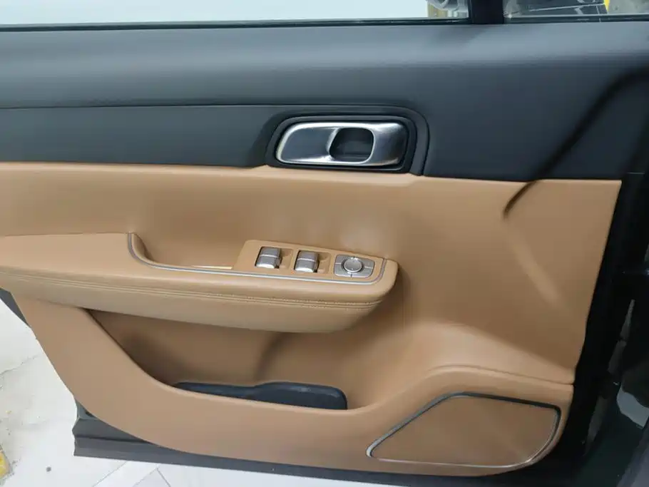 Li Auto Li ONE — миниатюра 7