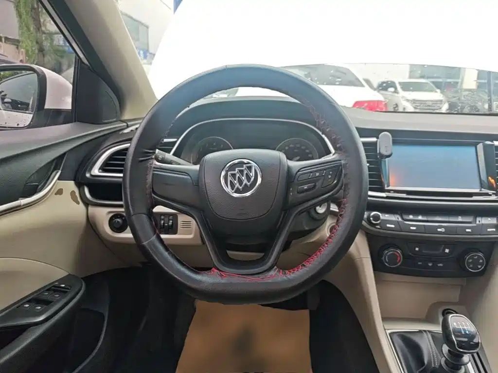 Buick Excelle — миниатюра 11