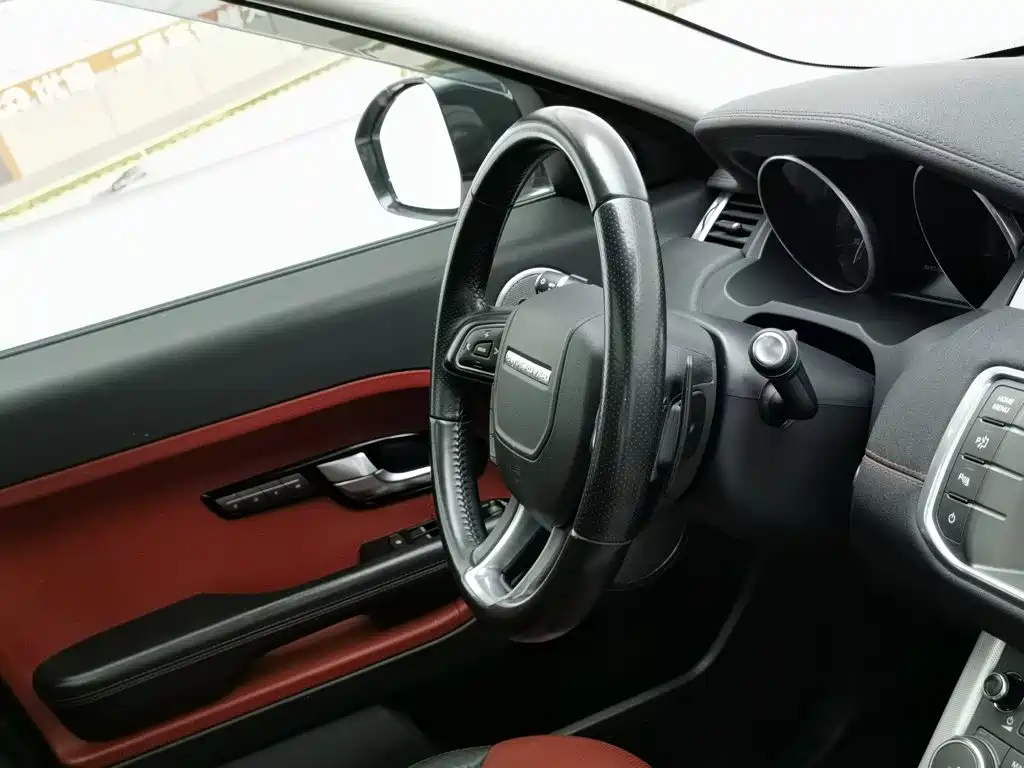 Land Rover Evoque (Import) — миниатюра 22