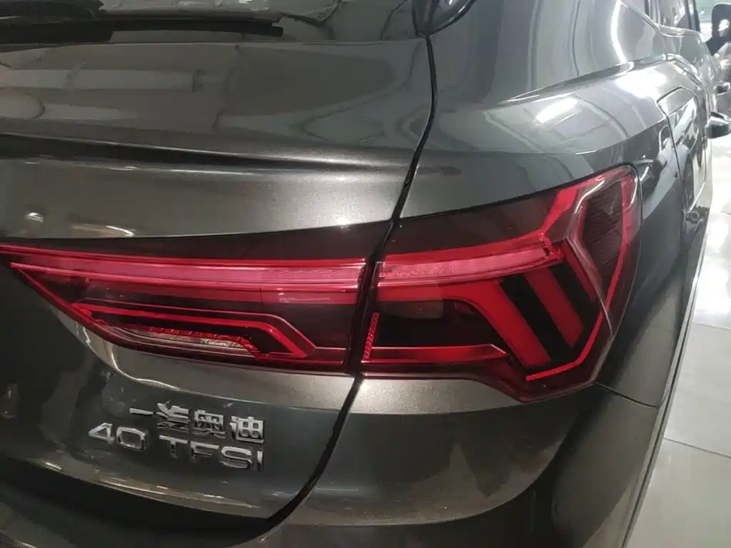 Audi Q3 Sportback — миниатюра 8