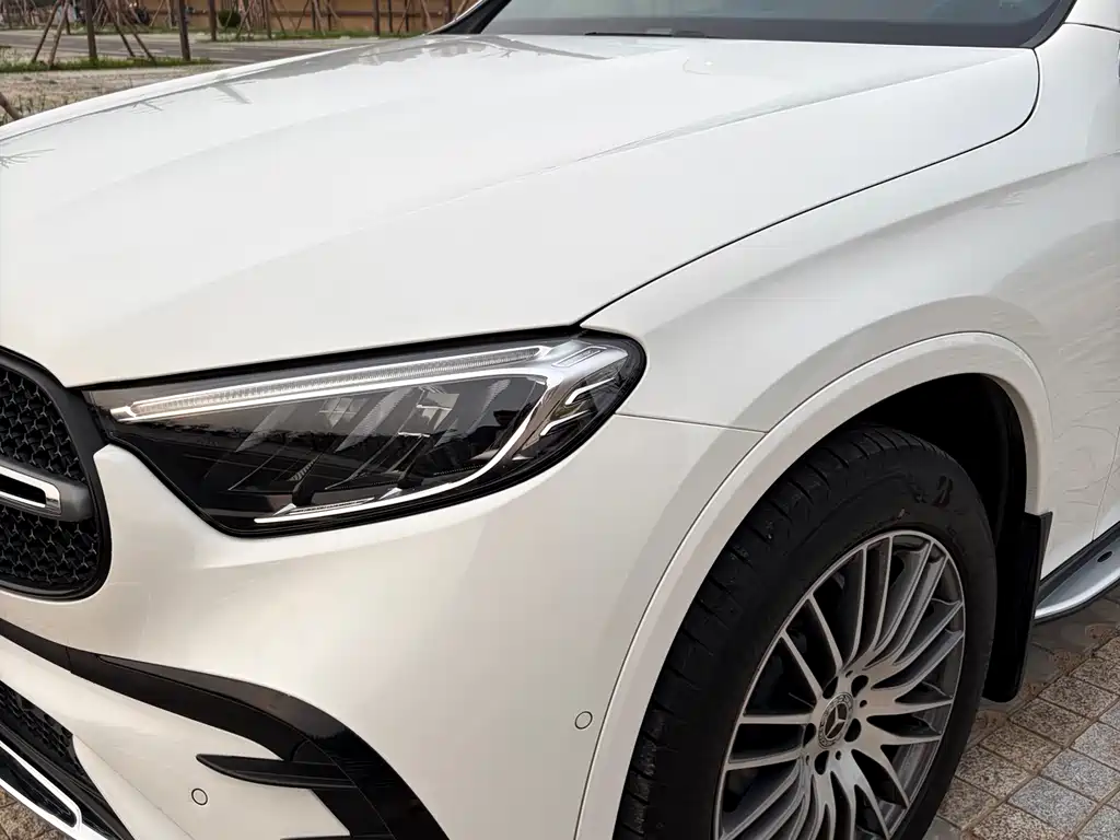 Mercedes-Benz GLC 2023 GLC 300 L 4MATIC 5 мест