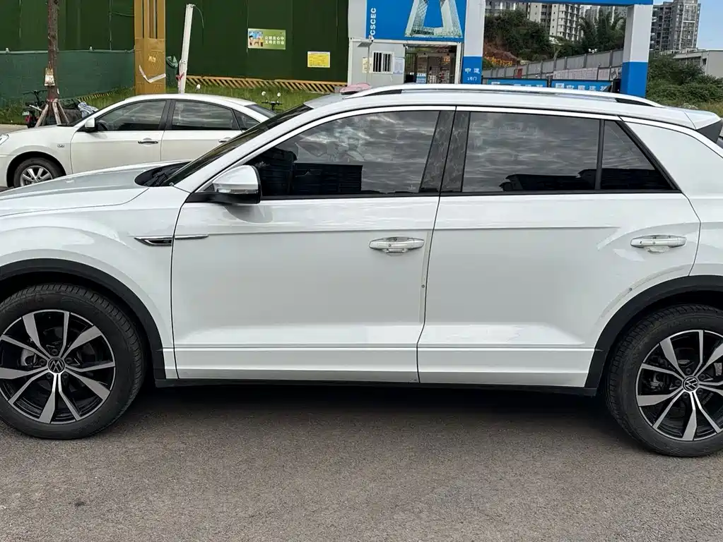 Volkswagen T-Roc — миниатюра 10