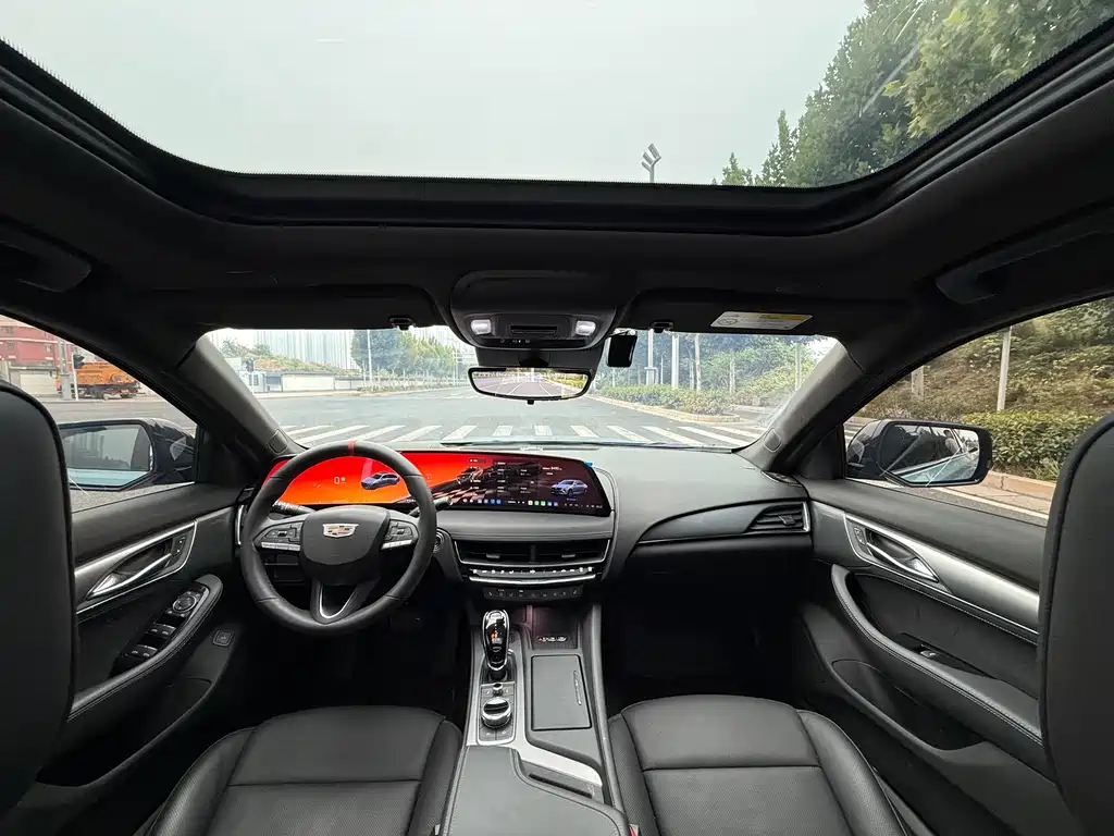 Cadillac CT5 — миниатюра 8
