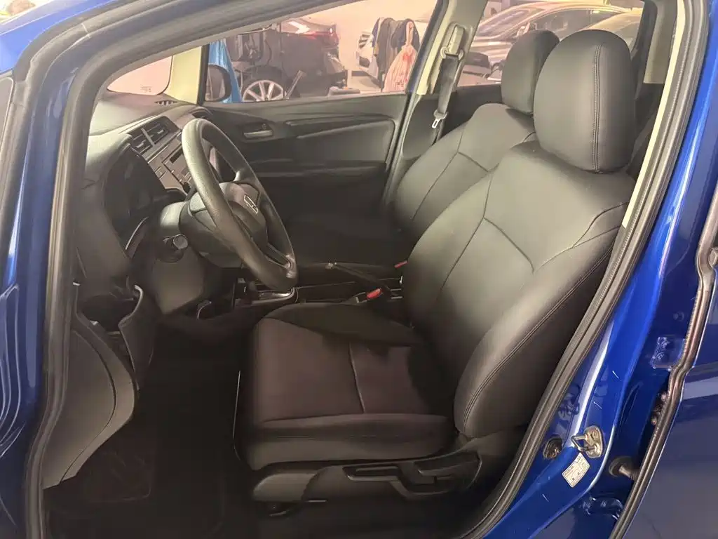 Honda Fit — миниатюра 15