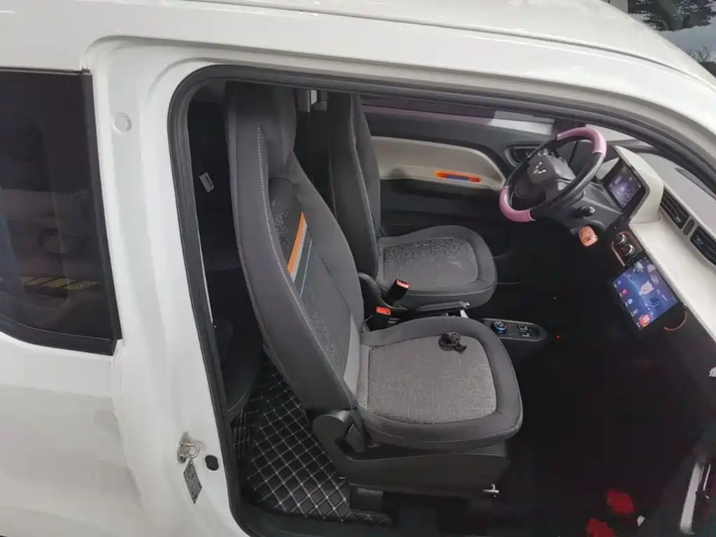 Wuling MINIEV — миниатюра 25