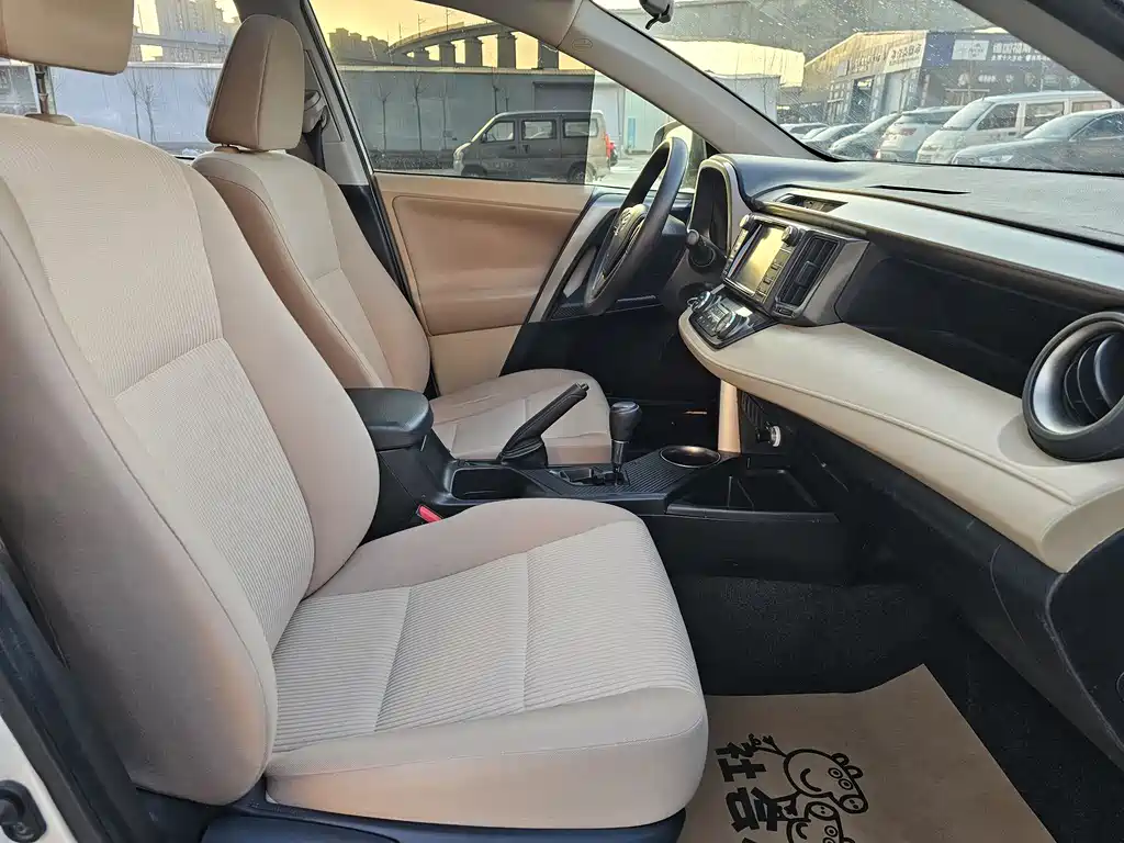 TOYOTA RAV4 RONGFANG