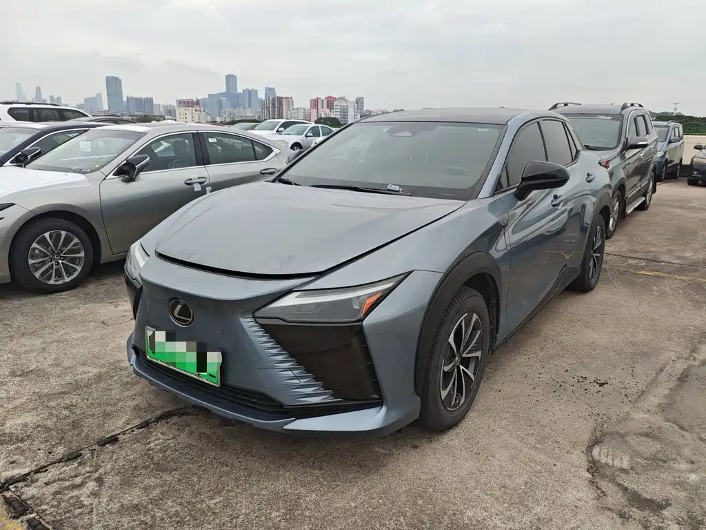 Lexus RZ 2023