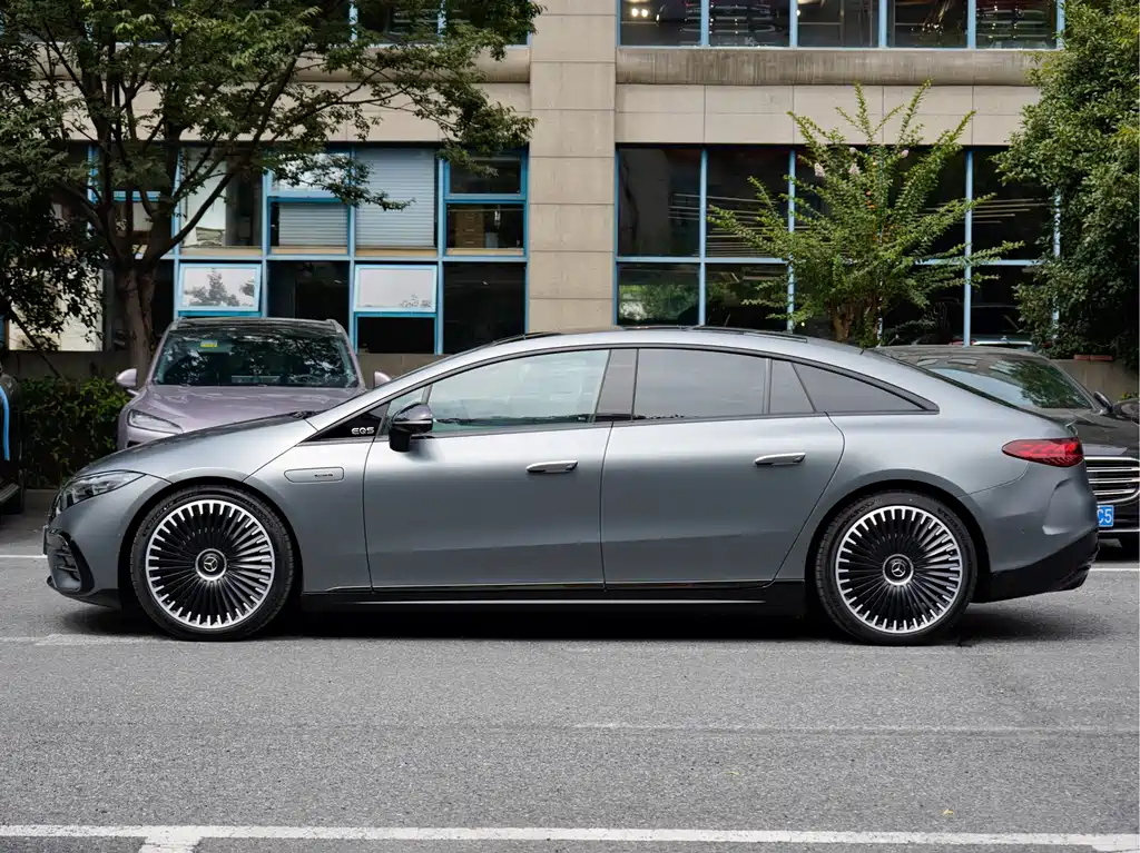 Mercedes-Benz EQS AMG — миниатюра 3