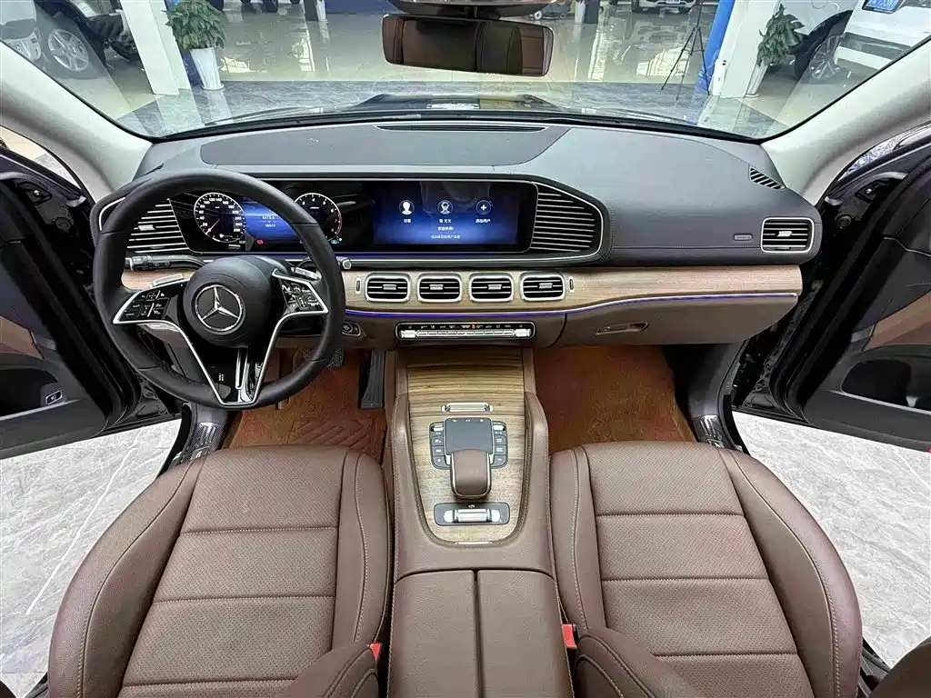 Mercedes-Benz GLE (Import) — миниатюра 9