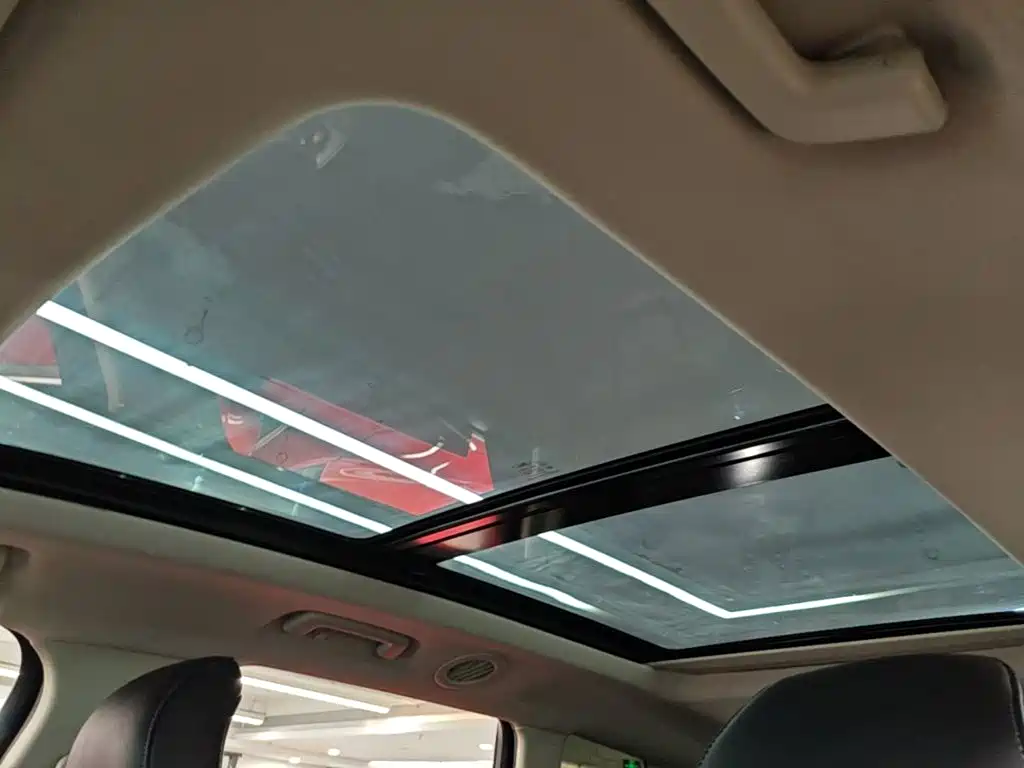 Ford Edge — миниатюра 18