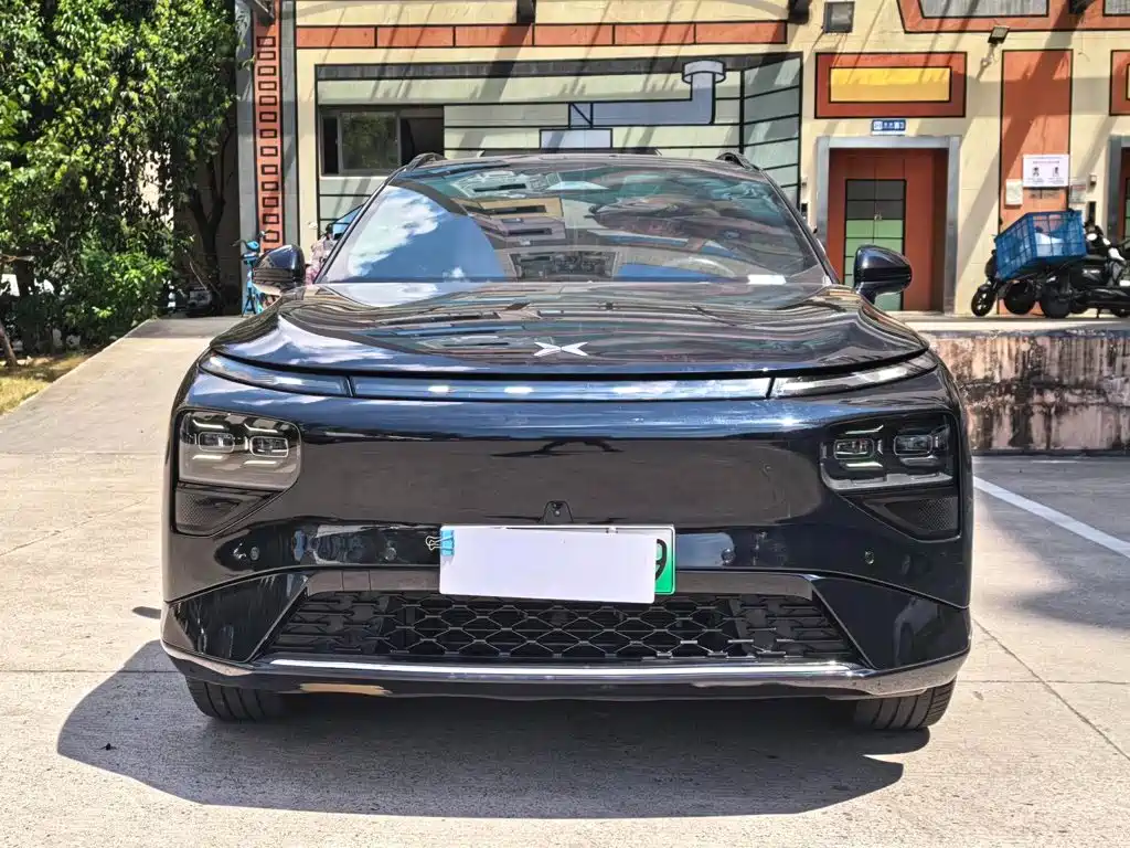 XPeng G9 — миниатюра 2