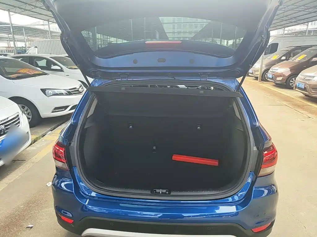 Kia KX Cross — миниатюра 19