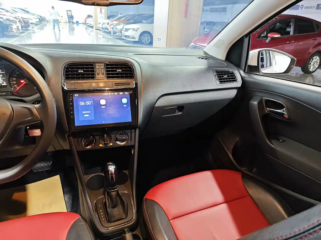 Volkswagen Polo — миниатюра 11
