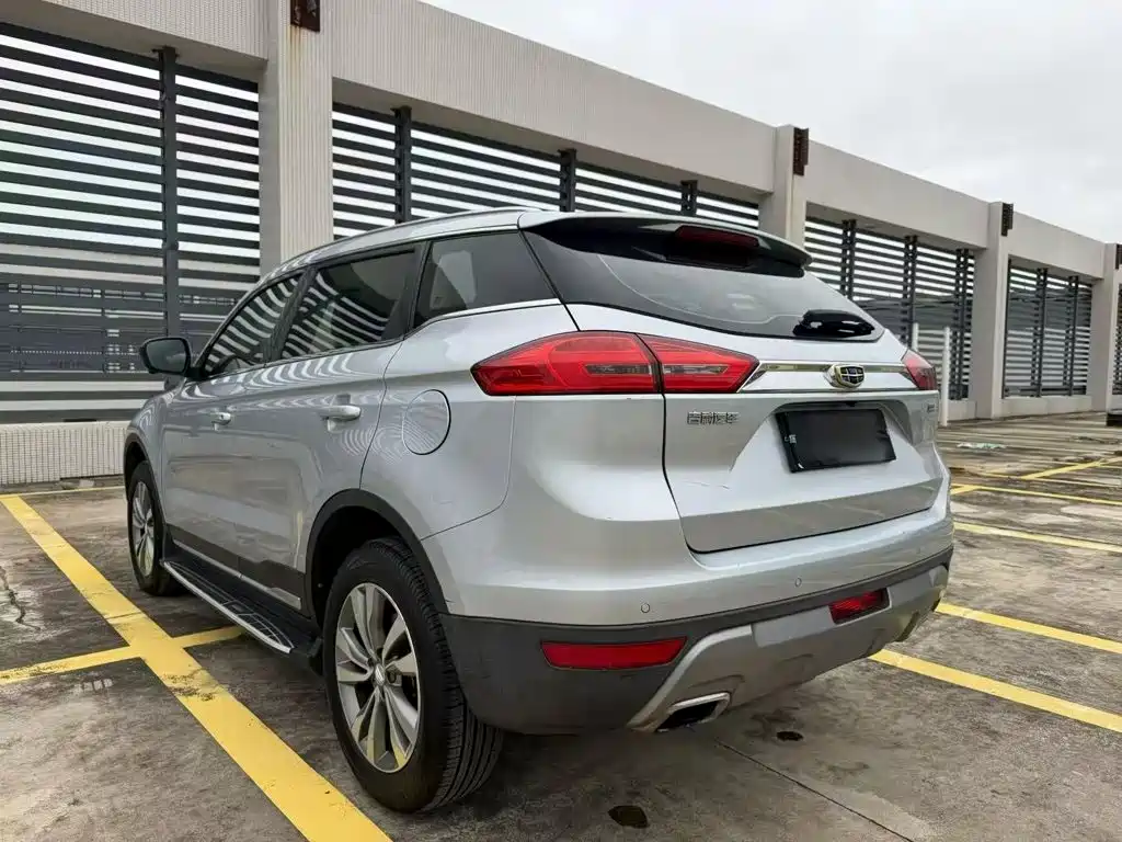 Geely Boyue — миниатюра 5