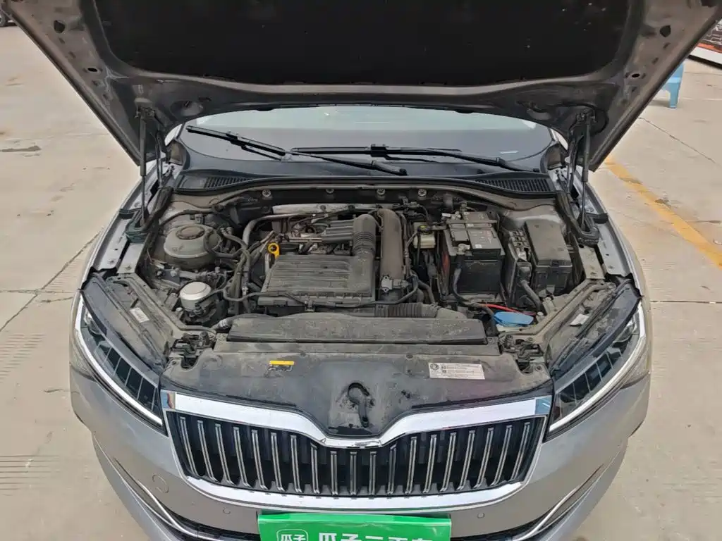 Skoda Superb — миниатюра 20