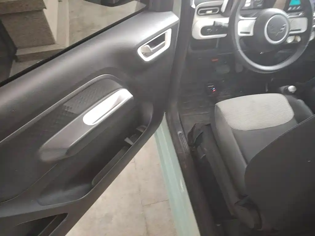 Wuling MINIEV — миниатюра 16