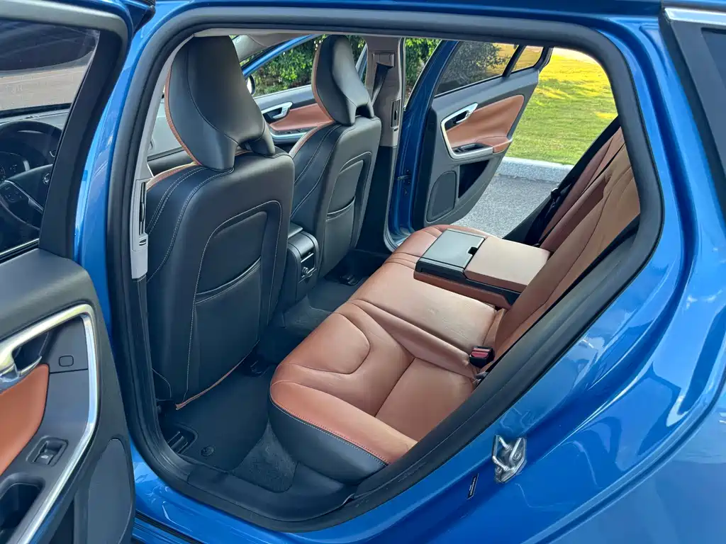 Volvo V60 — миниатюра 19
