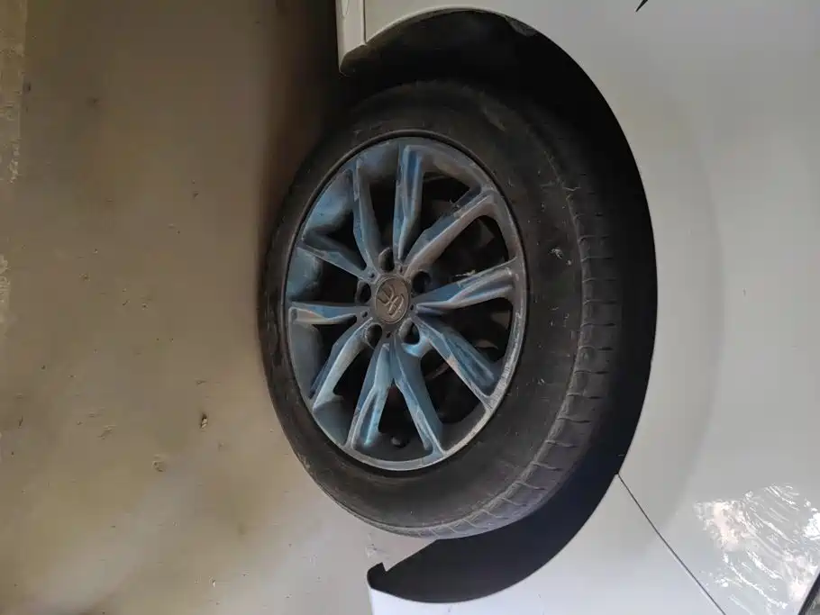 BYD MAX — миниатюра 6