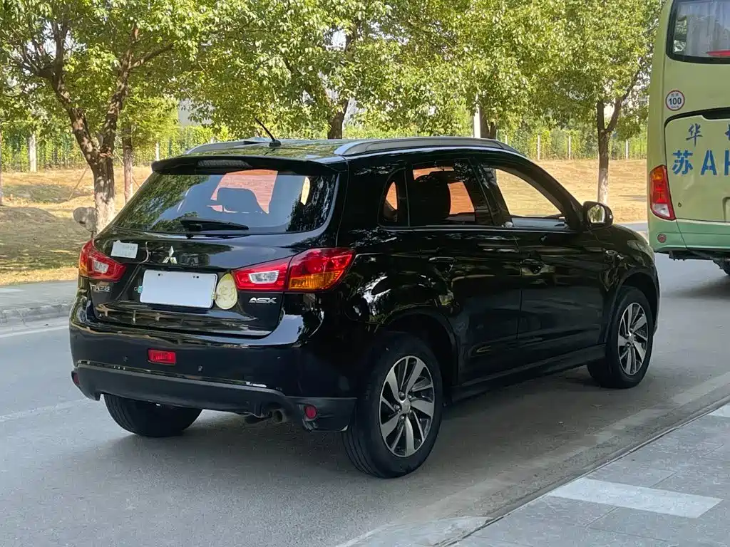 Mitsubishi ASX — миниатюра 8