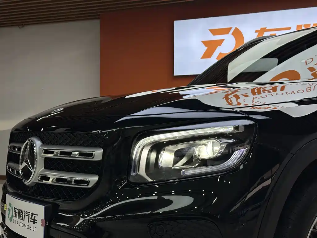 Mercedes-Benz GLB 2023 GLB 220