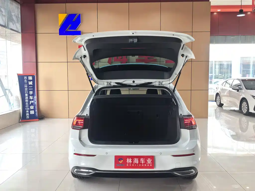 Volkswagen Golf — миниатюра 14