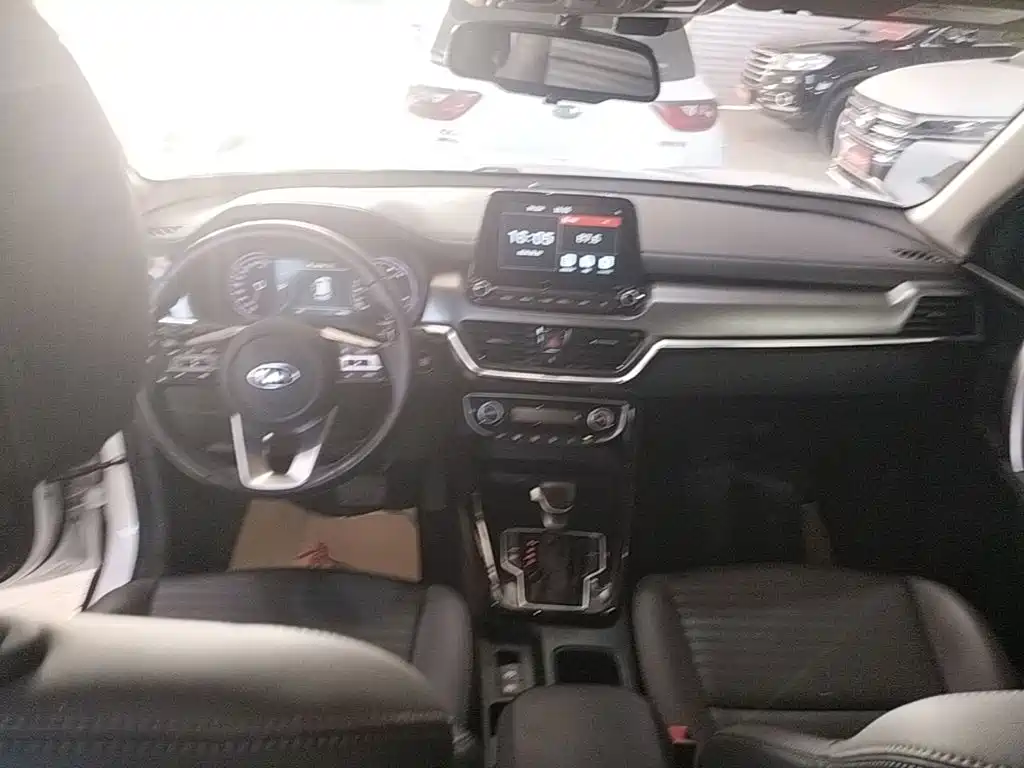Kia Sportage — миниатюра 10