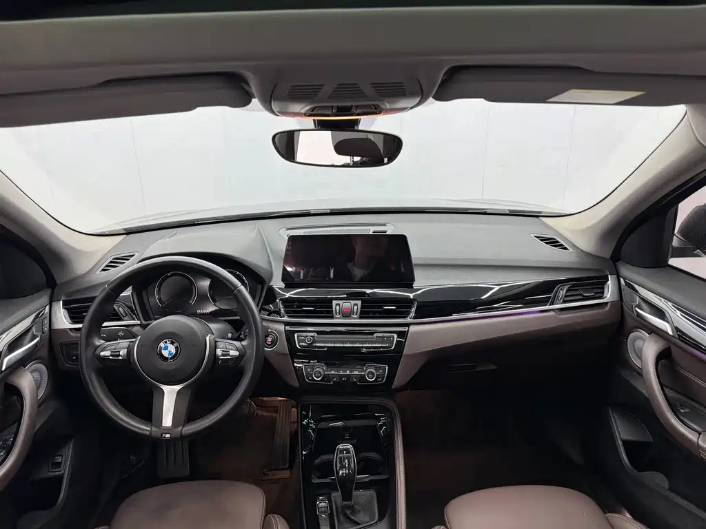 BMW X1 2022 sDrive20Li Premium