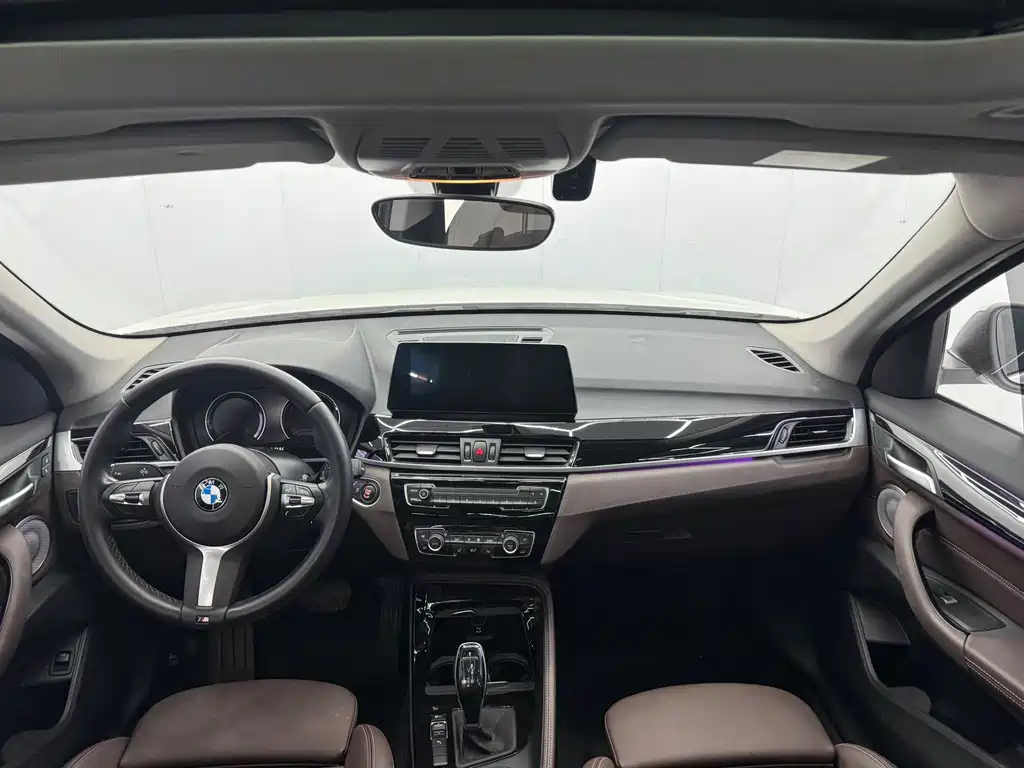 BMW X1 2022 sDrive20Li Premium