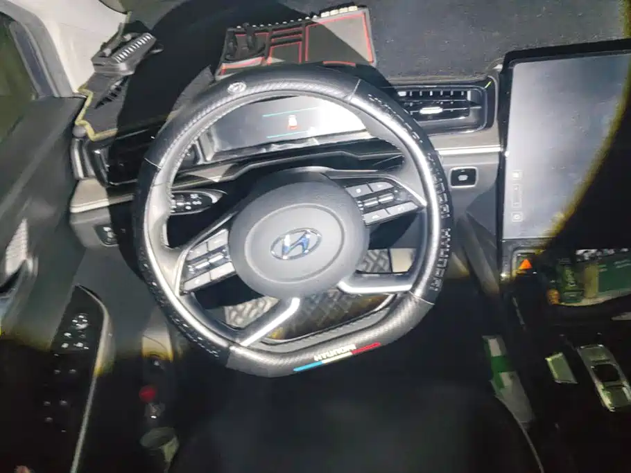 Hyundai Custo — миниатюра 15