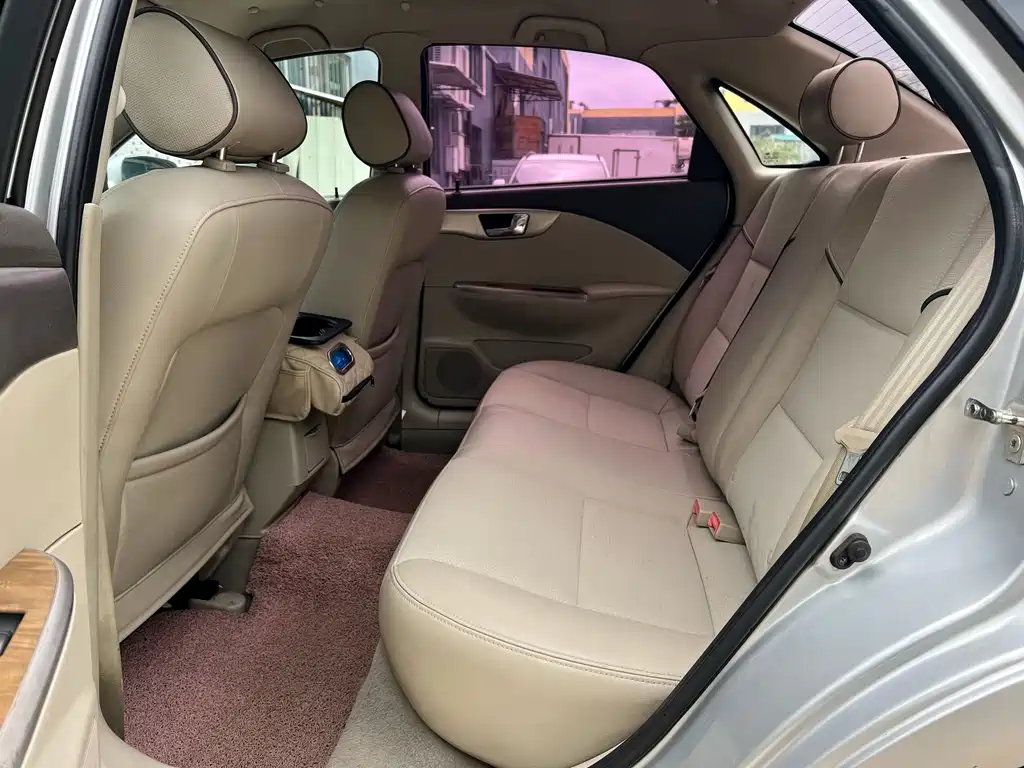 Buick Excelle 2015 1.5L AT
