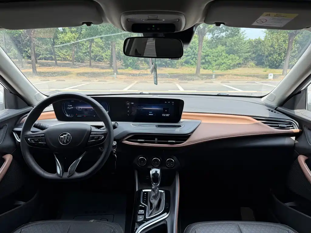 Buick Verano — миниатюра 10