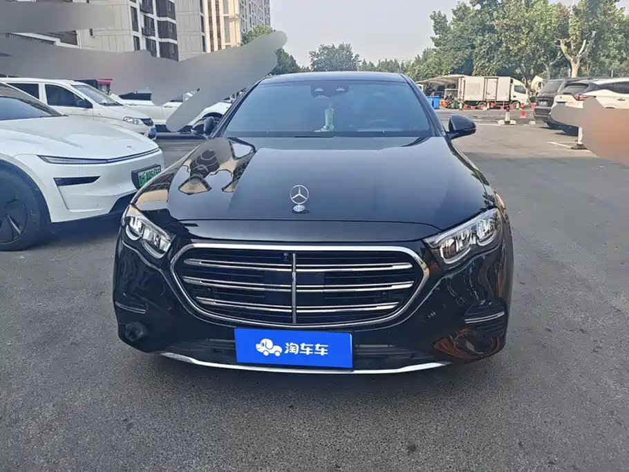 Mercedes-Benz E-Class — миниатюра 2