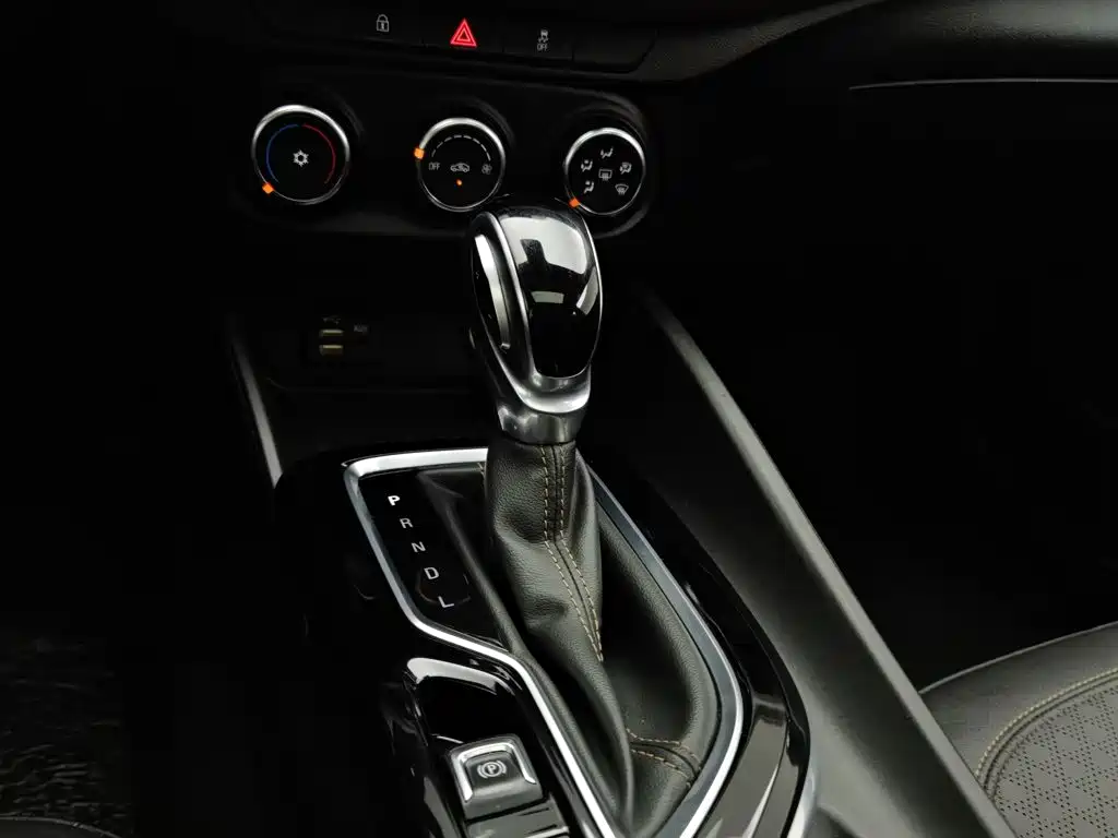 Buick Verano — миниатюра 13