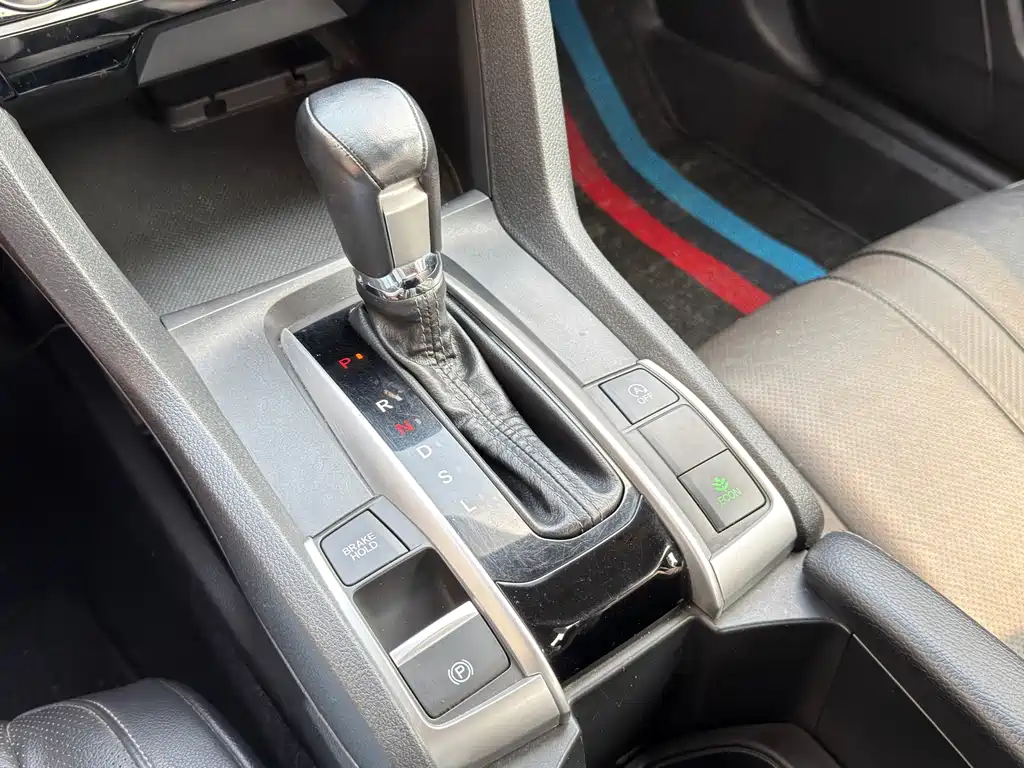 Honda Civic — миниатюра 18