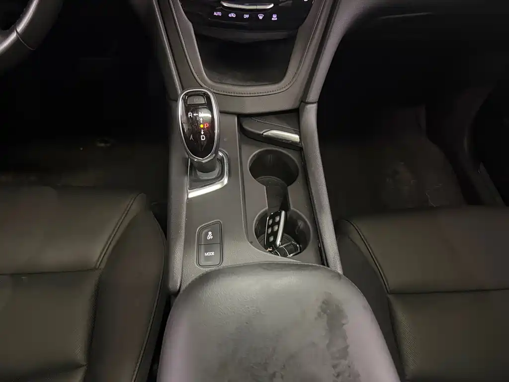 Cadillac XT5 — миниатюра 12