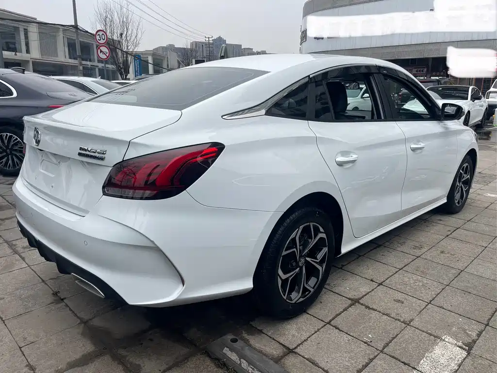 MG MG5 — миниатюра 9
