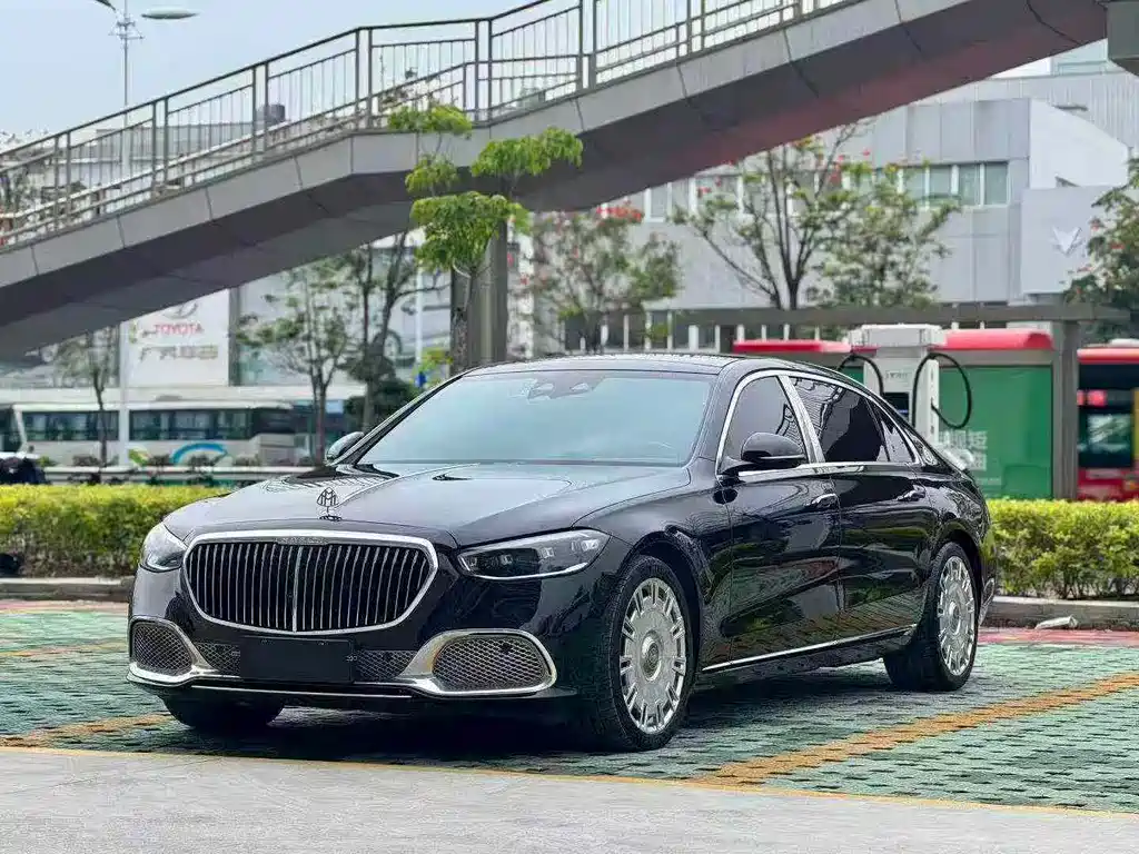 Mercedes-Benz S-Class 2023