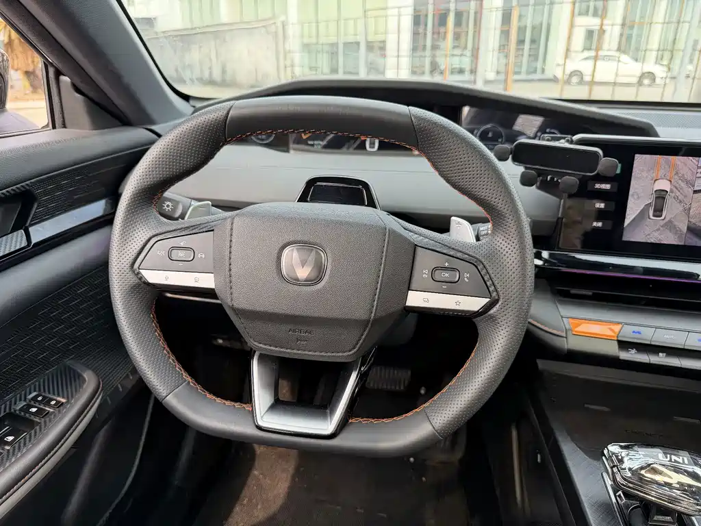 Changan UNI-V — миниатюра 5